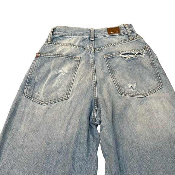 BDG Womens Skater Baggy Jeans Sz 24 Light Wash Ripped Distressed Wide Leg Cuffed - Picture 7 of 13